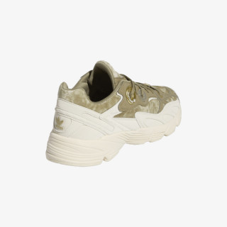 adidas Superge Astir 