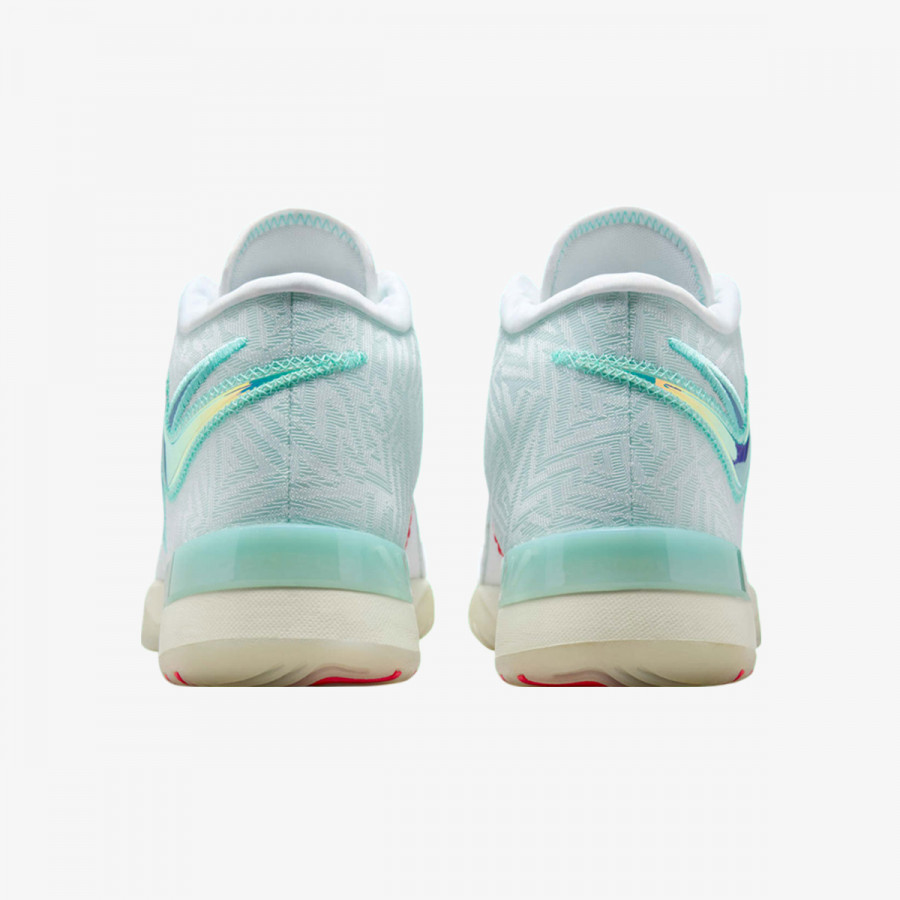 NIKE Superge LBJ NXXT GENISUS 
