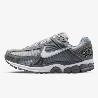 NIKE Superge Vomero 5 