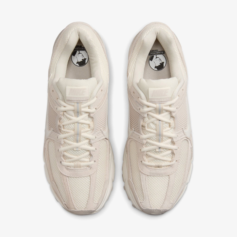 NIKE Superge Vomero 5 
