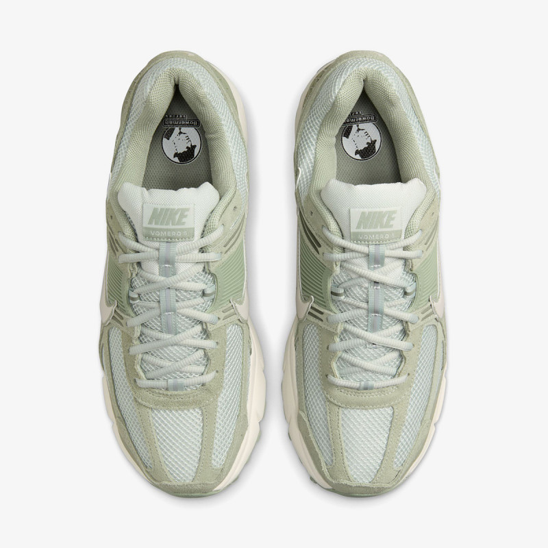 NIKE Superge Vomero 5 