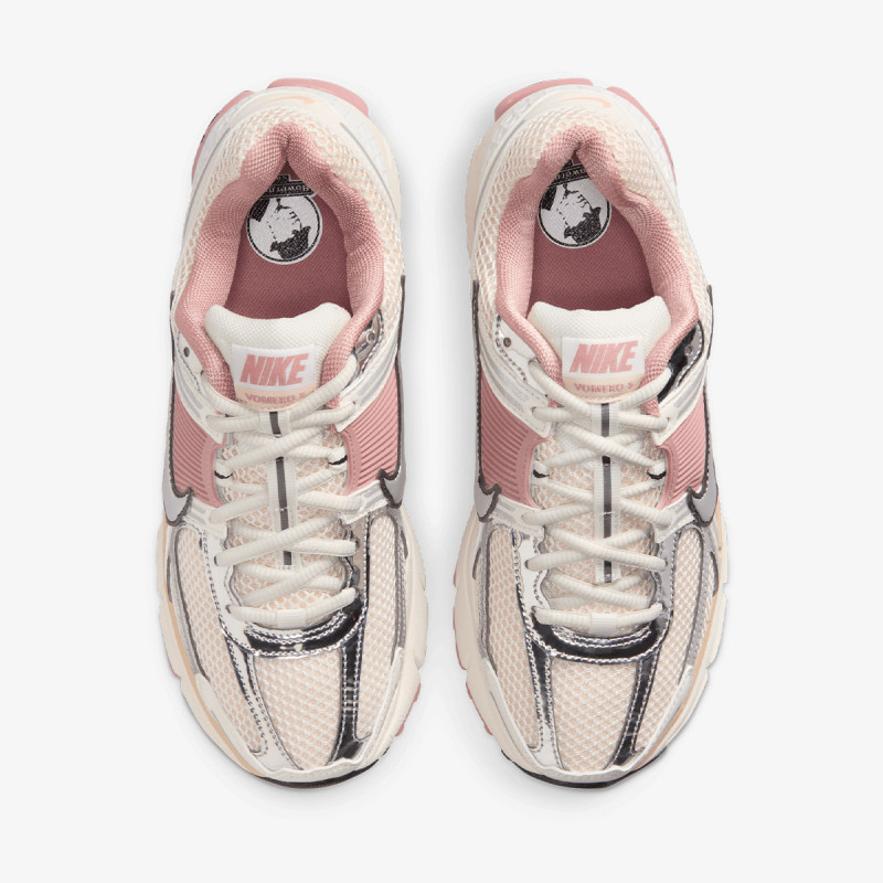 NIKE Superge W NIKE ZOOM VOMERO 5 NEWS 