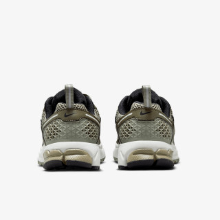 NIKE Superge Vomero 5 