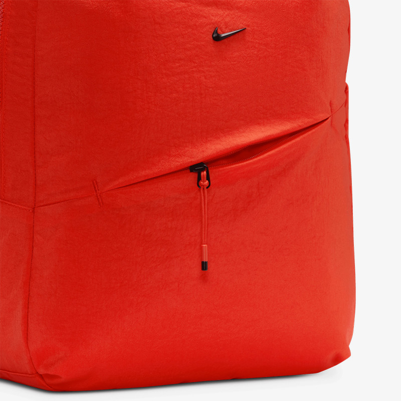 NIKE Nahrbtnik Aura 