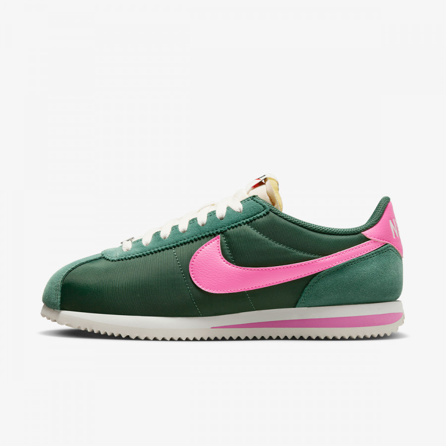 NIKE Superge Cortez 
