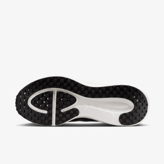 NIKE Superge W NIKE REVOLUTION 8 