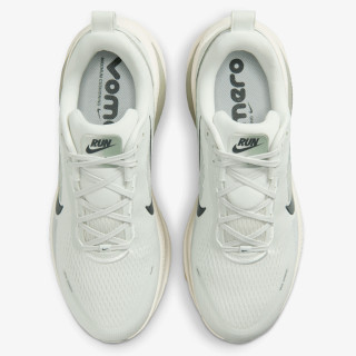 NIKE Superge NIKE VOMERO 18 