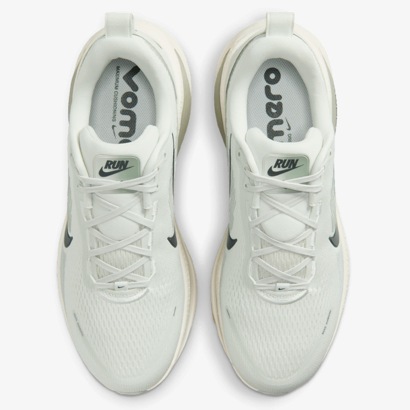 NIKE Superge NIKE VOMERO 18 