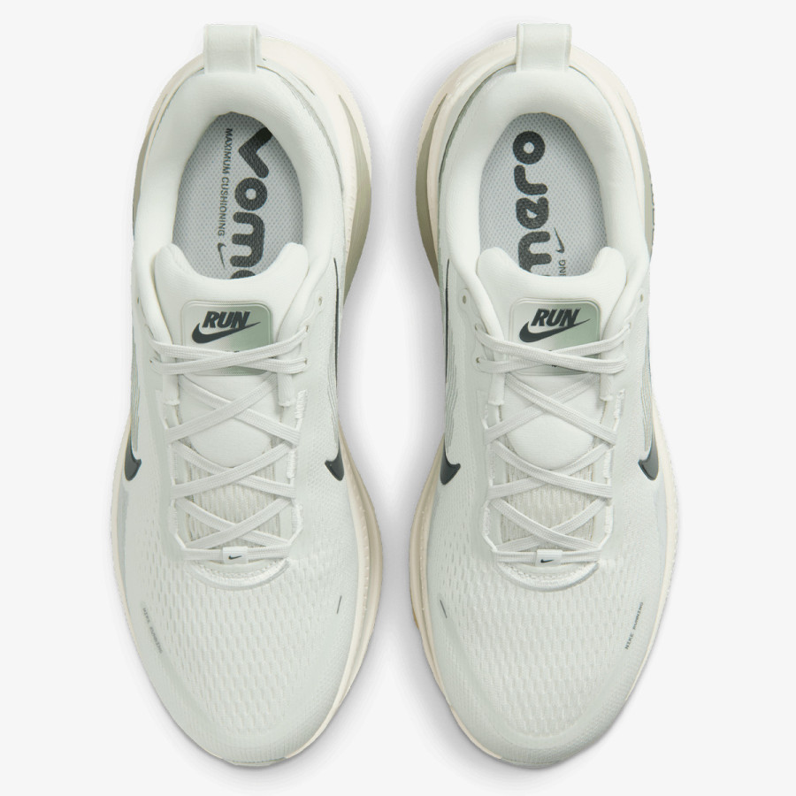 NIKE Superge NIKE VOMERO 18 