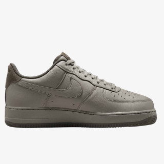 NIKE Superge AIR FORCE 1 ’07 LV8 ESS+ 