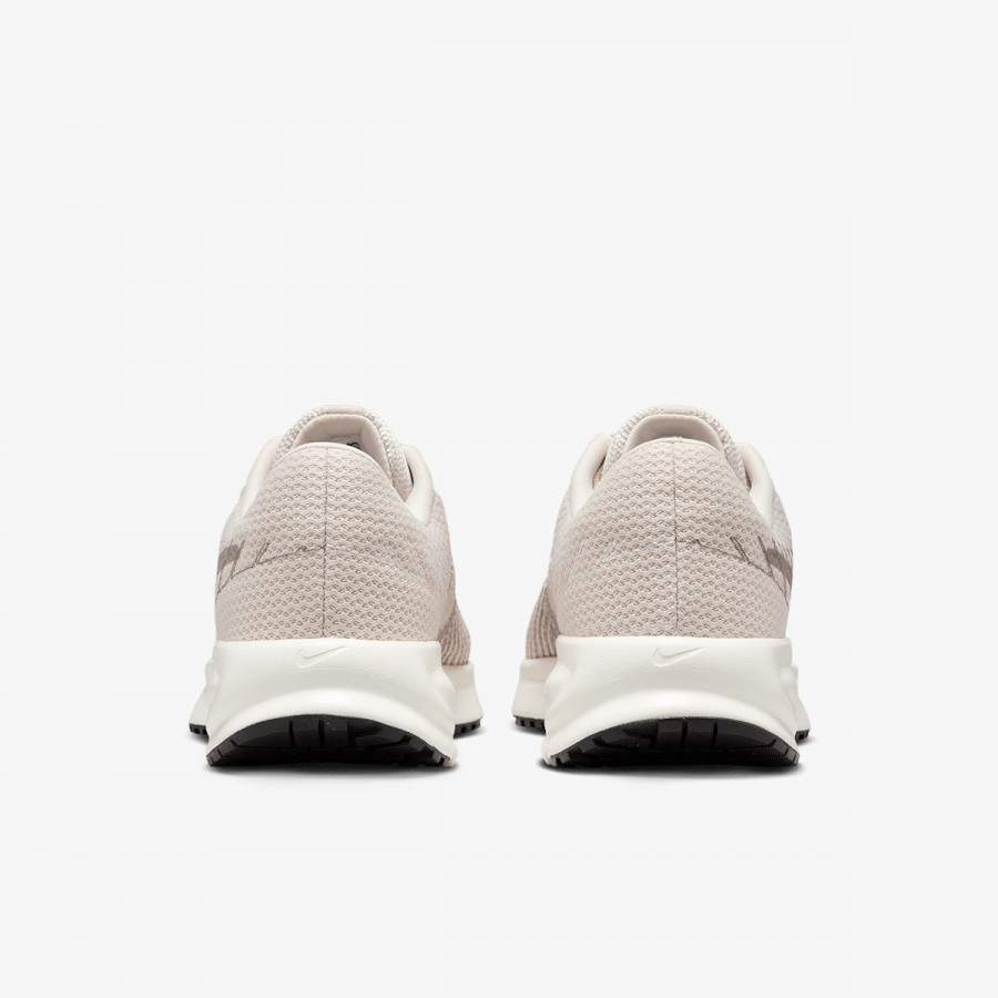 NIKE Superge Run Defy 