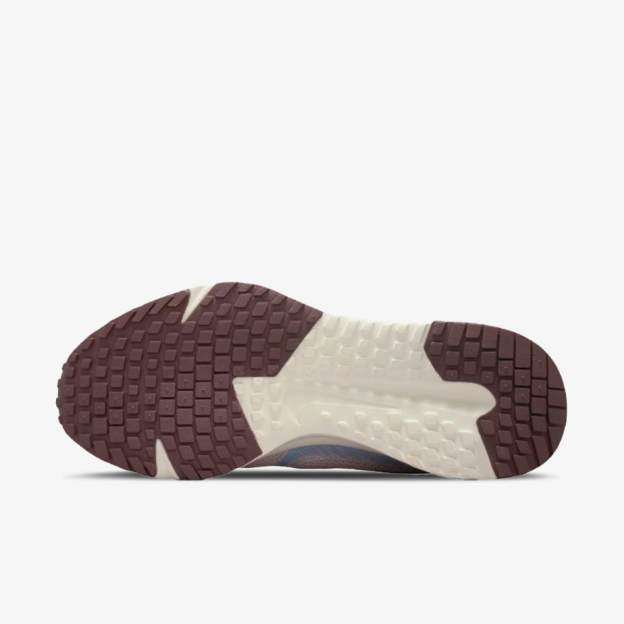 NIKE Superge Run Defy 