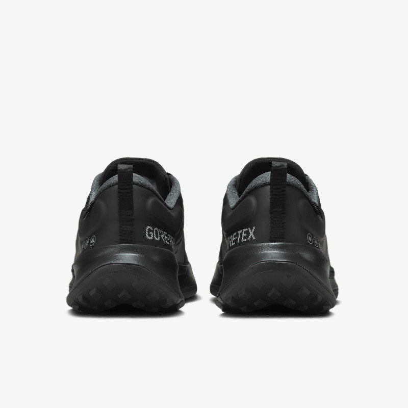 NIKE Superge Juniper Trail 2 