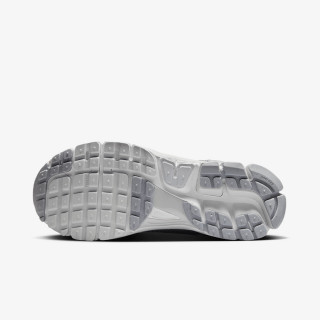 NIKE Superge Nike Zoom Vomero 5 