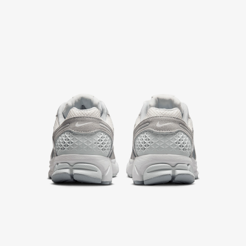 NIKE Superge Nike Zoom Vomero 5 