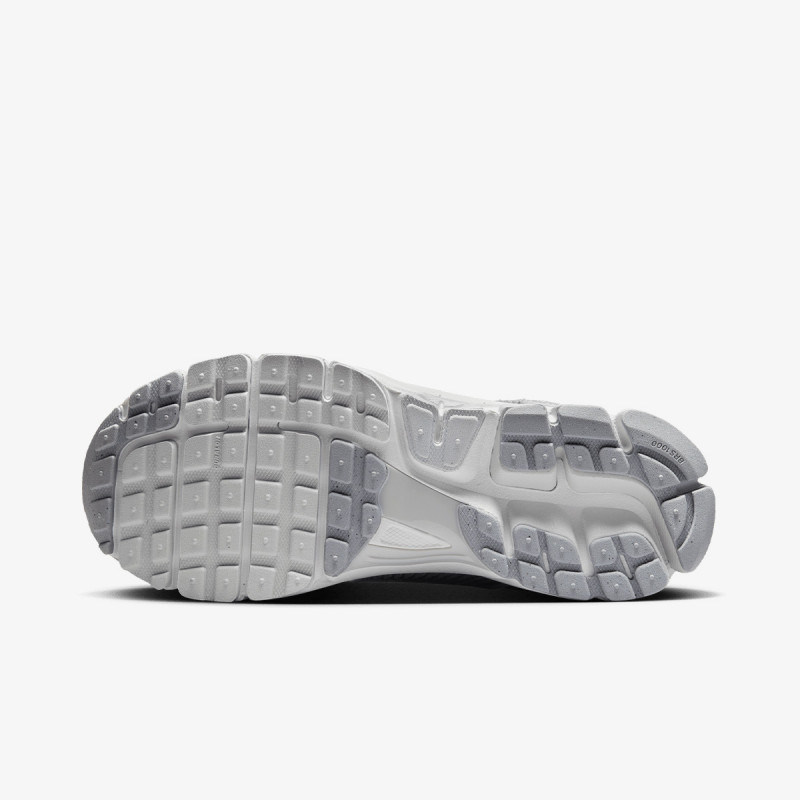 NIKE Superge Nike Zoom Vomero 5 