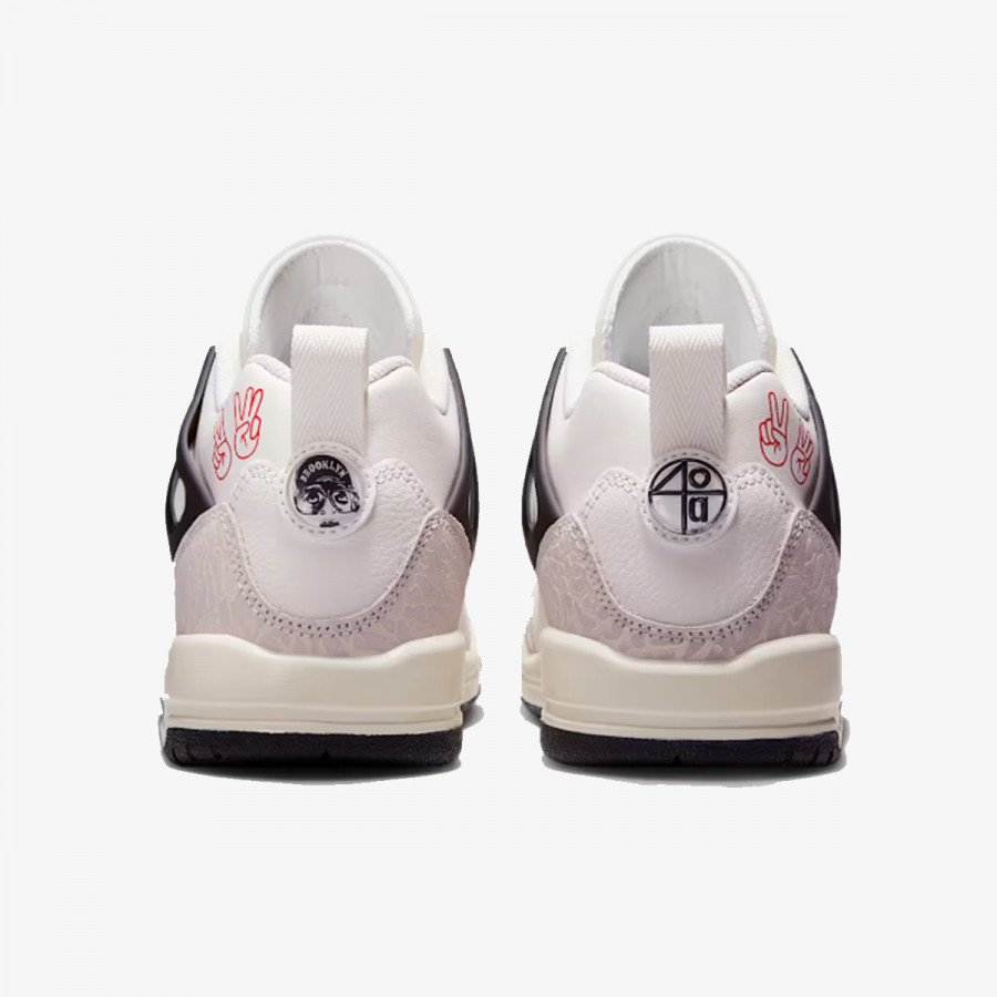 NIKE Superge Spizike Low 