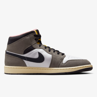 NIKE Superge AIR JORDAN 1 MID SE 