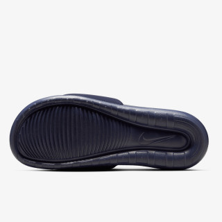 NIKE Natikači Victori One 
