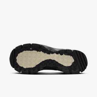 NIKE Superge Zoom Vomero Roam 
