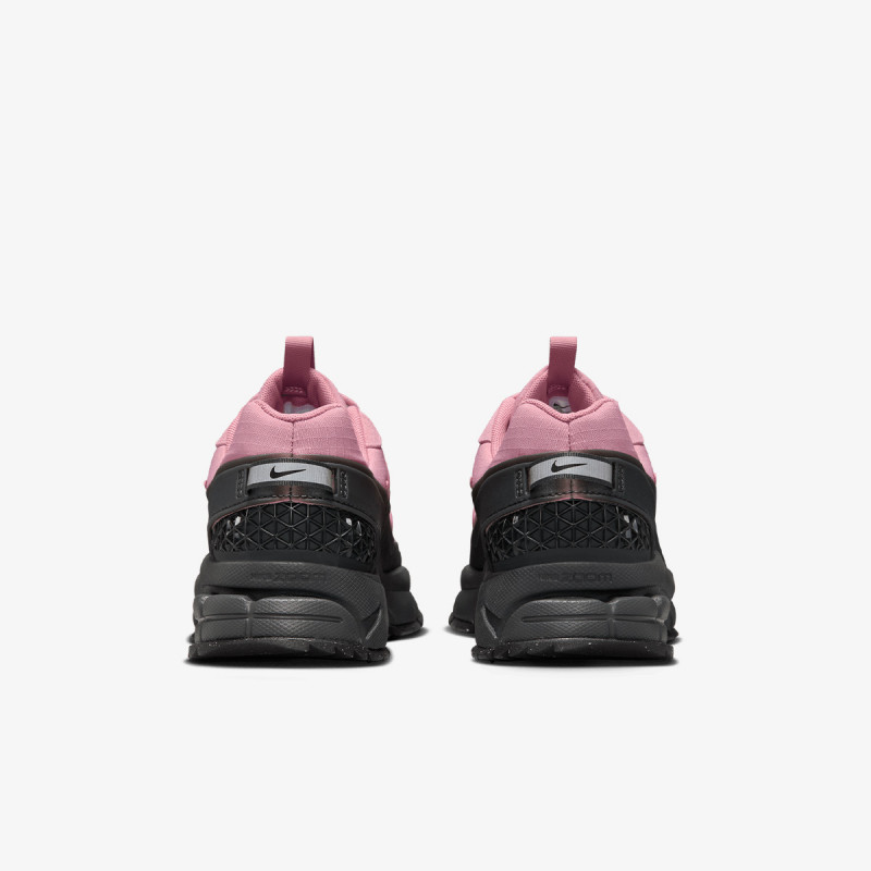 NIKE Superge Zoom Vomero Roam 