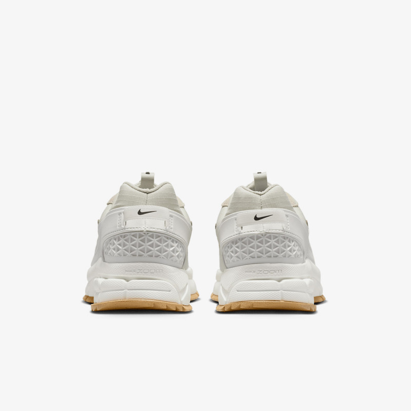 NIKE Superge W NIKE ZOOM VOMERO ROAM 