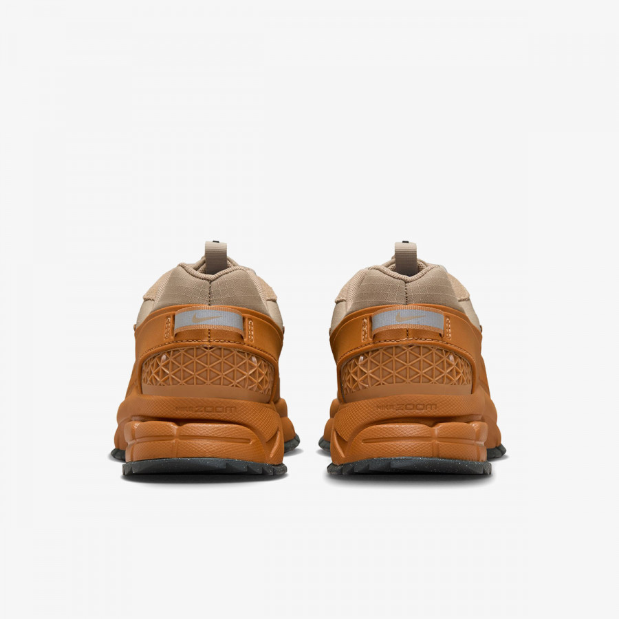 NIKE Superge W NIKE ZOOM VOMERO ROAM 