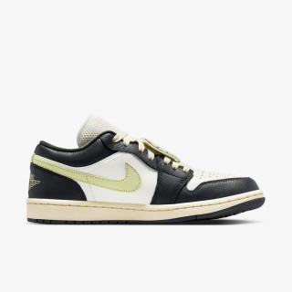 NIKE Superge WMNS AIR JORDAN 1 LOW SE V2 