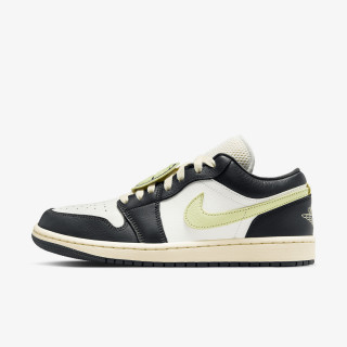 NIKE Superge WMNS AIR JORDAN 1 LOW SE V2 