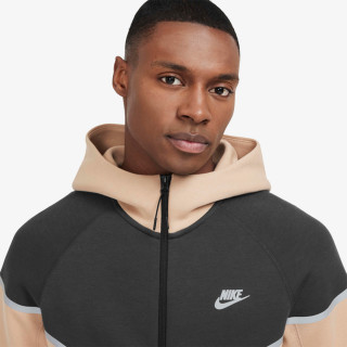 NIKE KAPUCAR M NK TCH SSNL TF+ WR FZ 