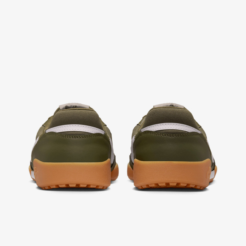 NIKE Superge Terra Manta 