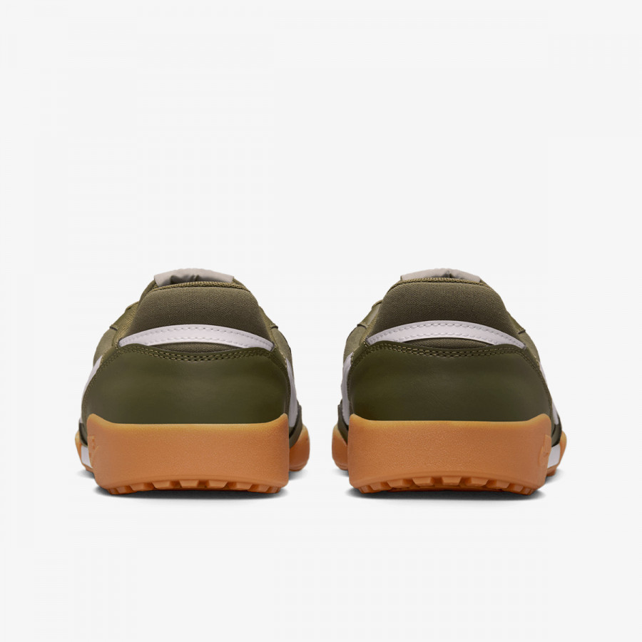 NIKE Superge Terra Manta 