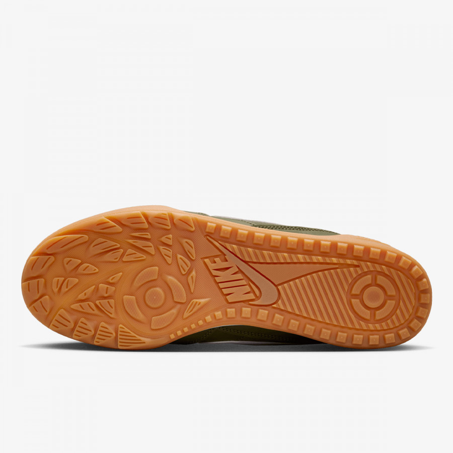 NIKE Superge Terra Manta 