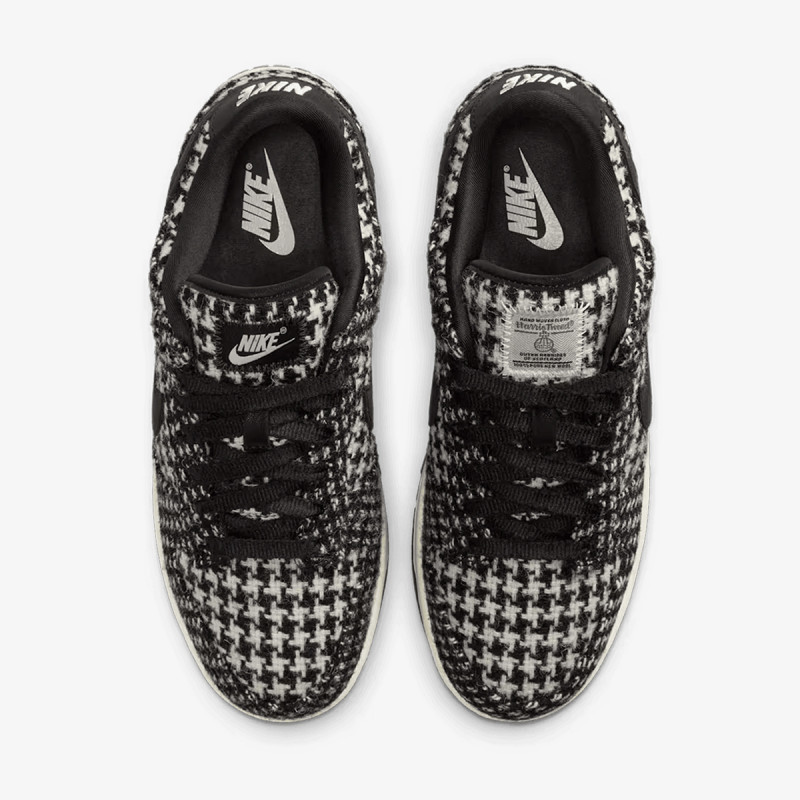 NIKE Superge Dunk Low