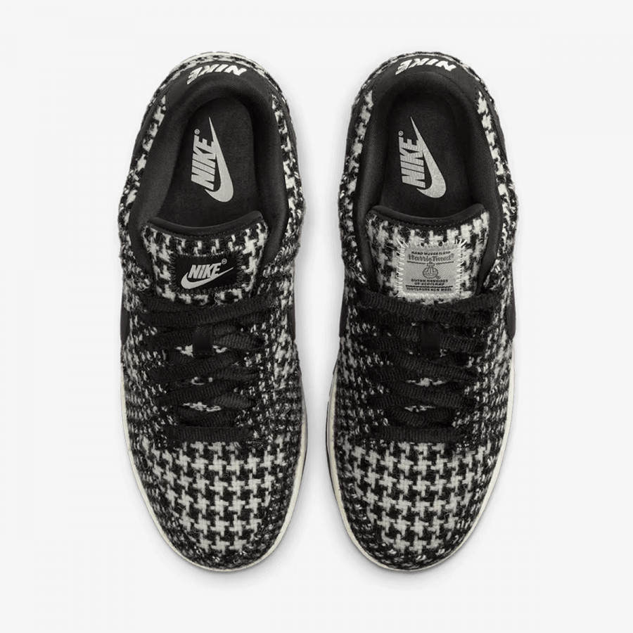 NIKE Superge Dunk Low