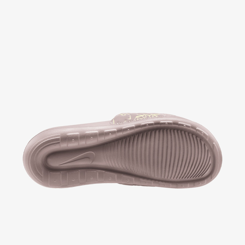 NIKE Natikači Victori One 