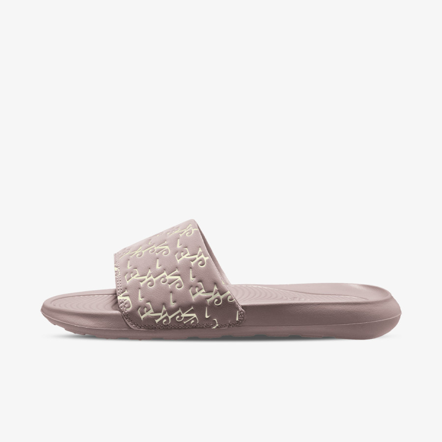 NIKE Natikači Victori One 