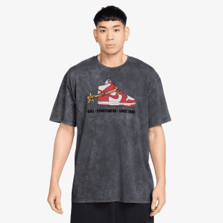 NIKE KRATKA MAJICA U NSW TEE M90 OC VNTG 