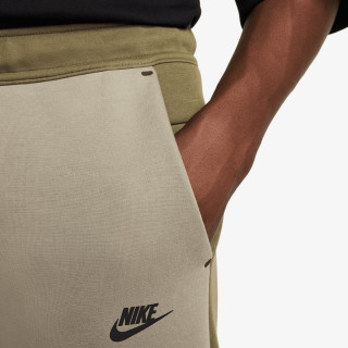 NIKE SPODNJI DELI TRENIRKE Tech 