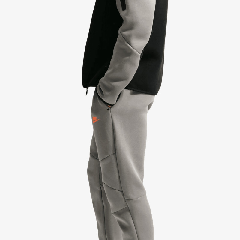 NIKE SPODNJI DELI TRENIRKE M NK TCH FLC JGGR 