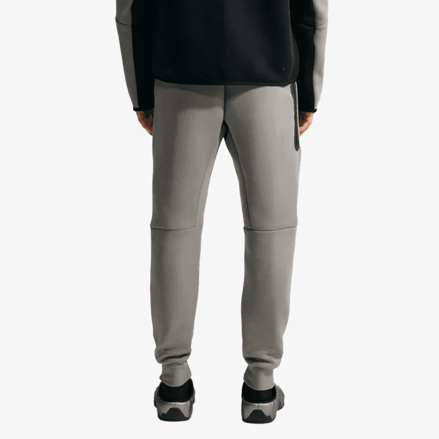 NIKE SPODNJI DELI TRENIRKE M NK TCH FLC JGGR 