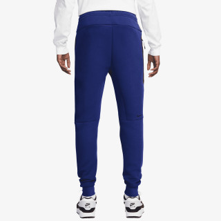 NIKE SPODNJI DELI TRENIRKE M NK TCH FLC JGGR 