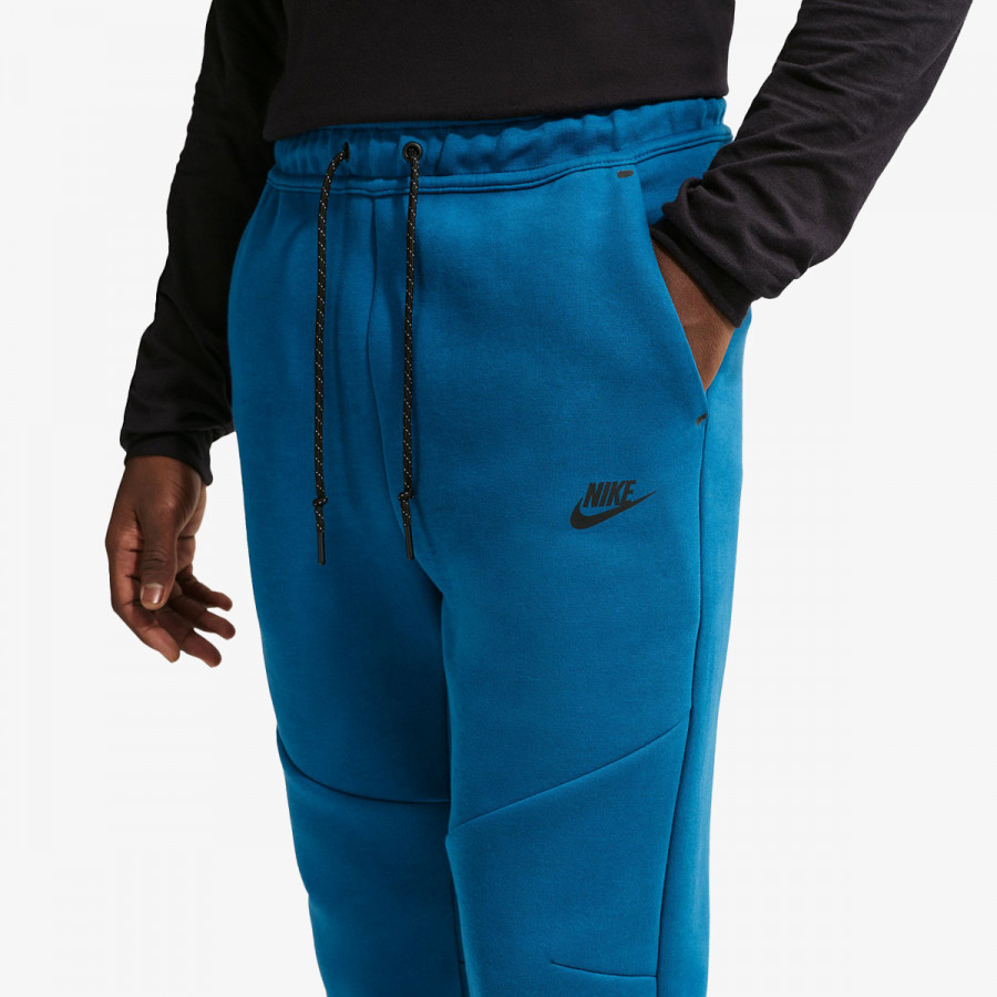 NIKE SPODNJI DELI TRENIRKE M NK TCH FLC JGGR 