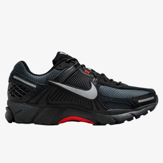 NIKE Superge Zoom Vomero 5 