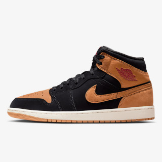 NIKE Superge AIR JORDAN 1 MID SE 