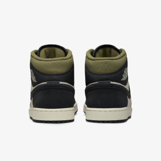 NIKE Superge AIR JORDAN 1 MID SE 