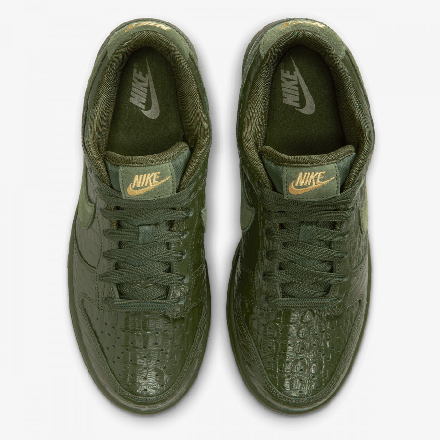 NIKE Superge Dunk Low 