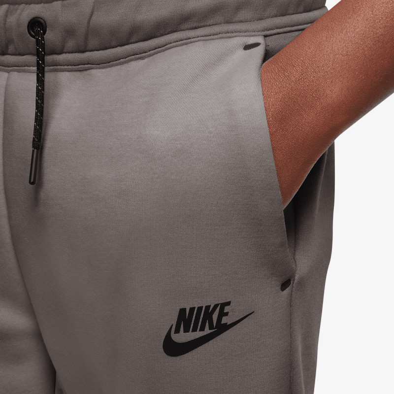 NIKE SPODNJI DELI TRENIRKE B NSW TCH FLC JGGR - PD 