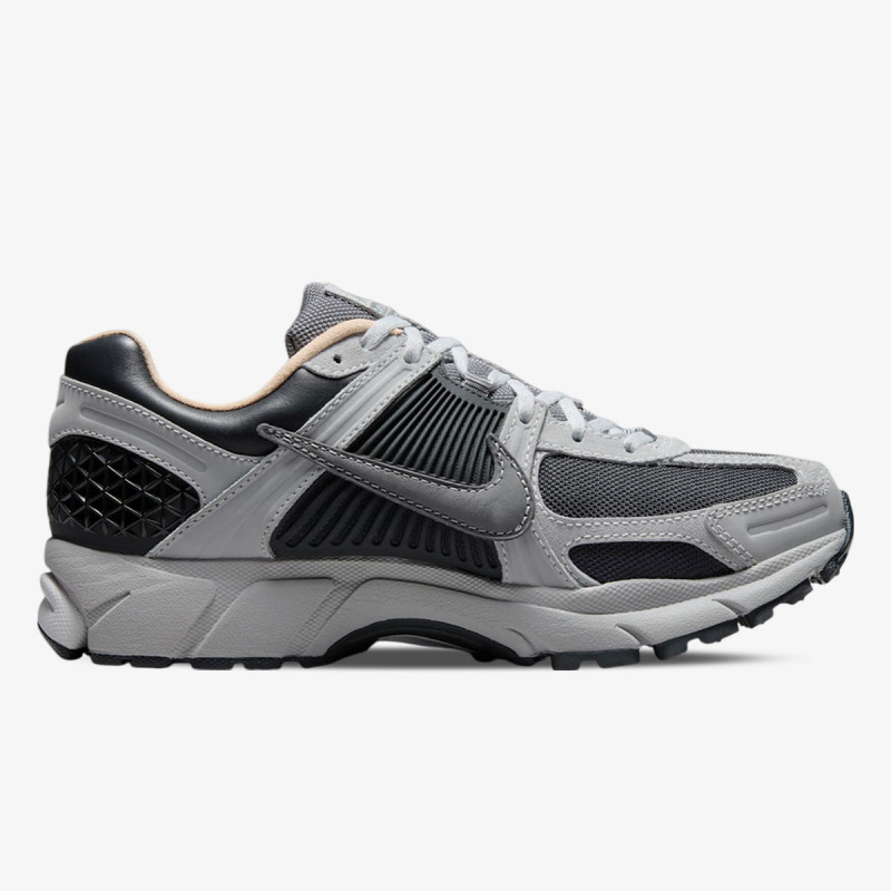 NIKE Superge NIKE ZOOM VOMERO 5 CN 