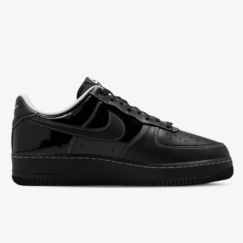 NIKE Superge NIKE AIR FORCE 1 '07 PARIS 